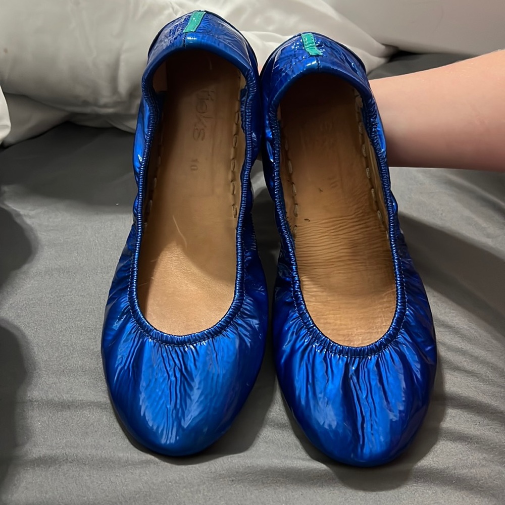 Tieks size 10 sapphire patents